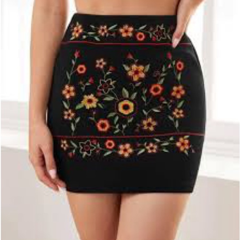 SHEIN Black Mini Pencil Skirt with Orange Embellishments